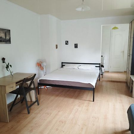 Apartments Center - Затишні Апартаменти В Центрі Біля Цума بولتافا المظهر الخارجي الصورة