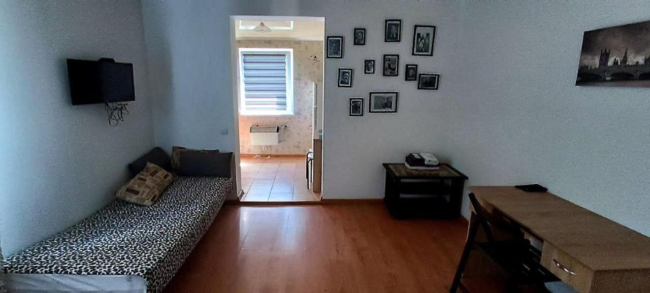 Apartments Center - Затишні Апартаменти В Центрі Біля Цума بولتافا المظهر الخارجي الصورة